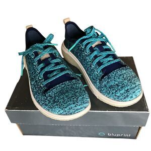 Bluprint LaCosta Knit New in Box Size 7.5